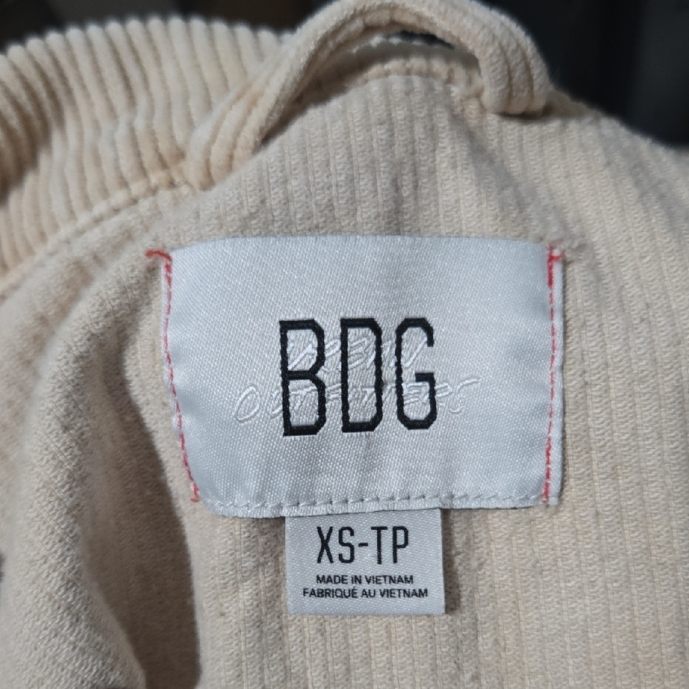 Urban Outfitter BDG Women's Brooklyn Corduroy Cropped Jacket - Picture 6 of 6